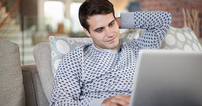 Смартфон с e-ink дисплеем, реклама внутри кино, секвенирование генома в домашних условиях