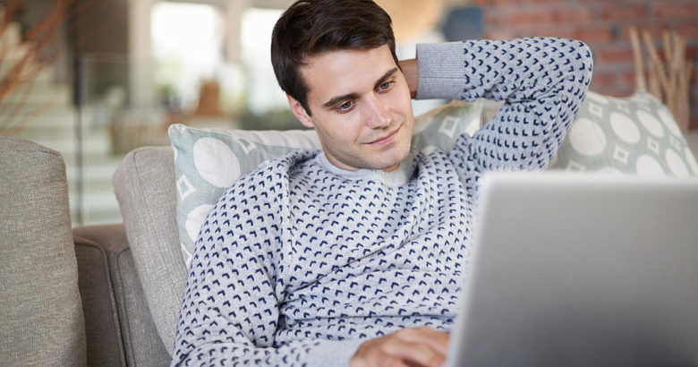 Смартфон с e-ink дисплеем, реклама внутри кино, секвенирование генома в домашних условиях