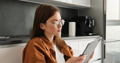 Корпоративный ИИ в России, аналитика по рынку труда в Санкт‑Петербурге, глобальные тренды маркетинга